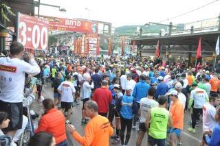 למרות הקור- מתנדבים במרתון טבריה!