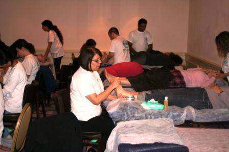 הסטודנטים והבוגרים של מכללת רידמן העניקו אור למשפחות