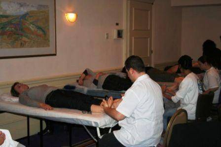 הסטודנטים והבוגרים של מכללת רידמן העניקו אור למשפחות