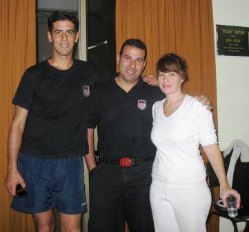 התנדבות המגמה לאיורוודה בטיפולי עיסוי לכבאים