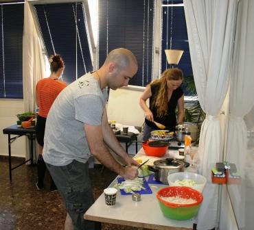 הציצו לסדנת בישול בקורס תזונה איורוודית