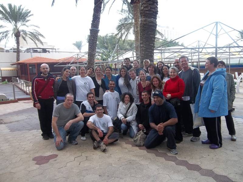 מטפלי מכללת רידמן העניקו עיסויים למשתתפי מרתון טבריה 2011