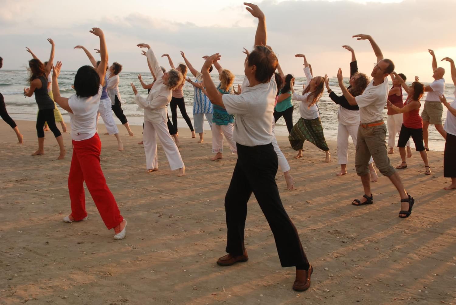 צ׳י קונג טיפולי בהנחיית נירה רבינוביץ